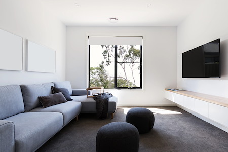 Tv mounting